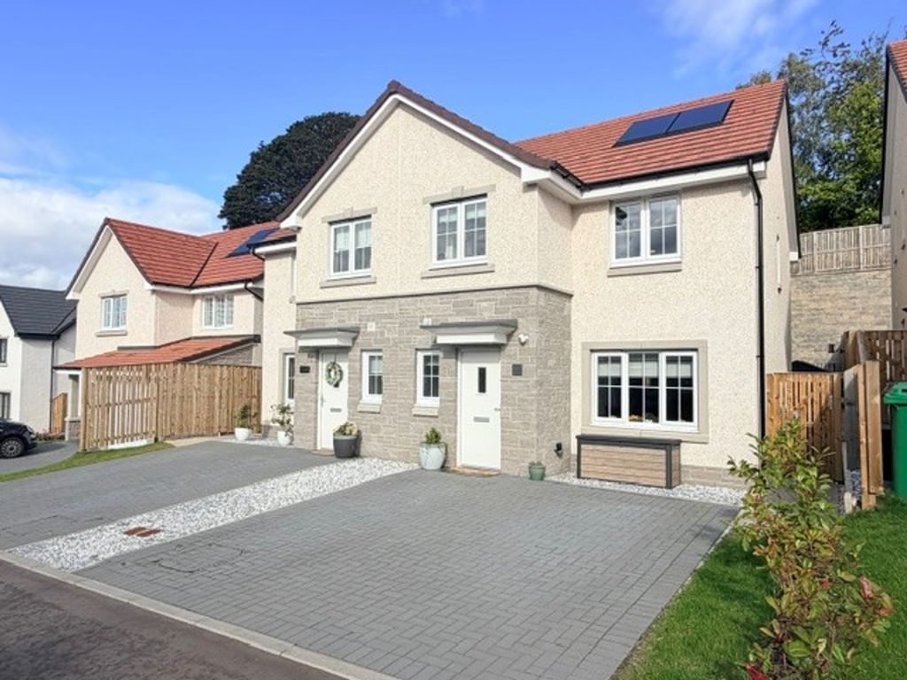 Property photo 1 of 37