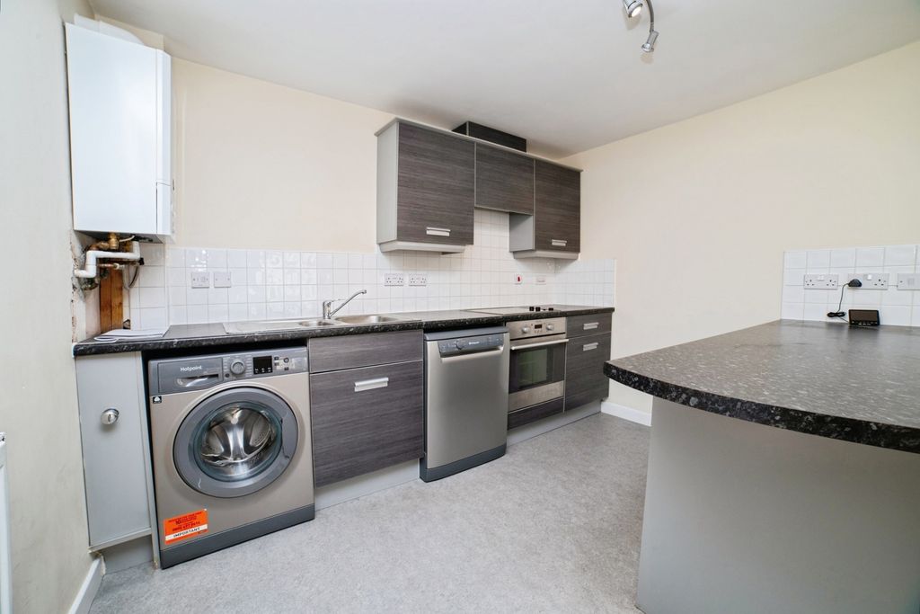 Property photo 2 of 15 Pbox-Img.Jpg