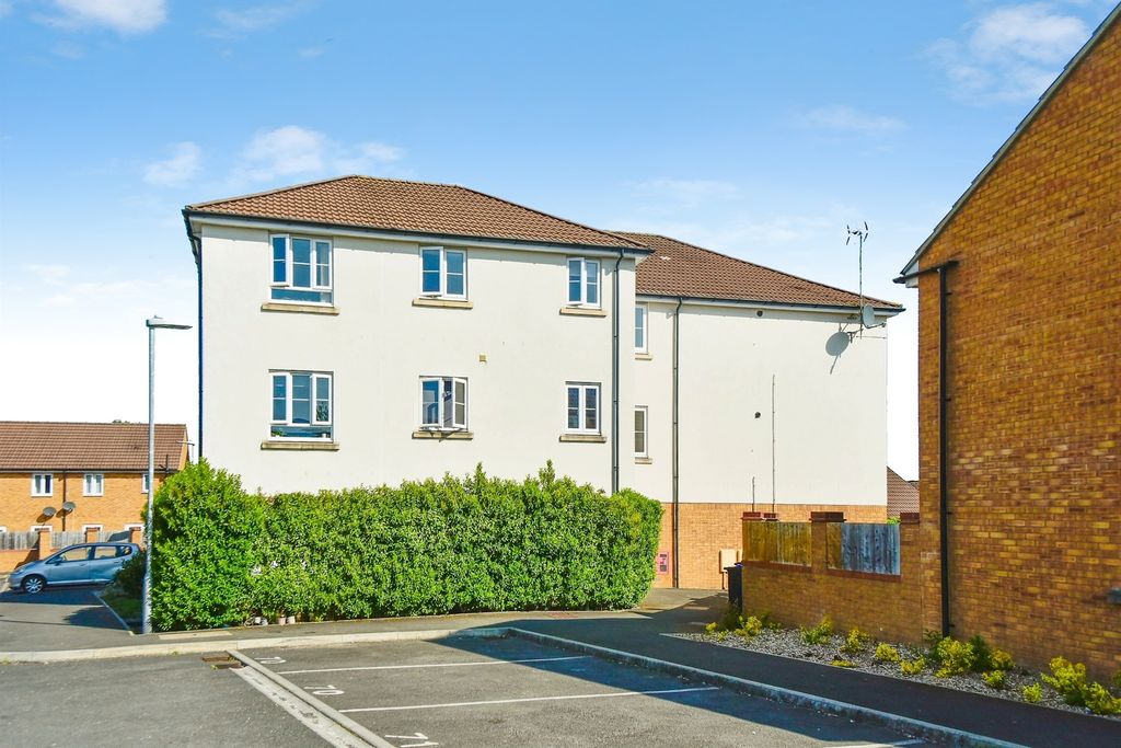 Property photo 1 of 16