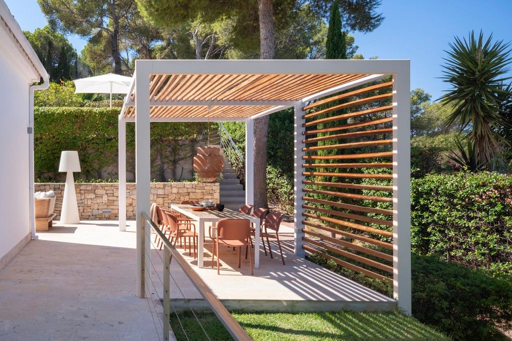 Property photo 3 of 20 CV08