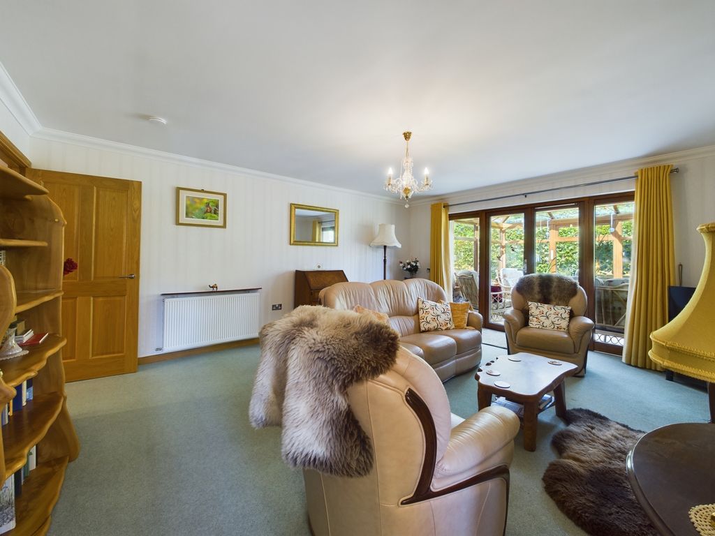 Property photo 3 of 18
