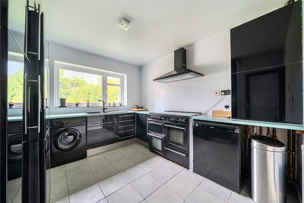 Property photo 2 of 11 Picture No. 03