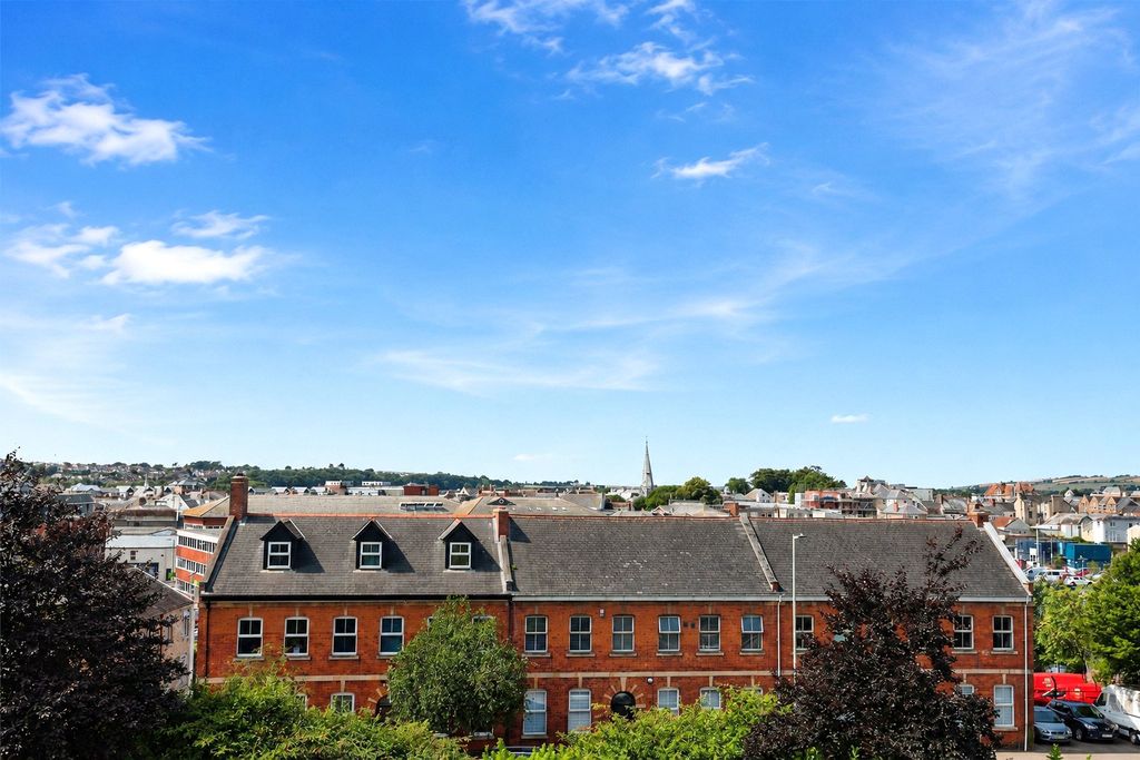 1 bed flat for saleAlexandra Court, Alexandra Road, Barnstaple EX32