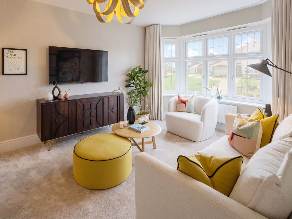 Property photo 2 of 10 Lounge Of The Oxford, A 4 Bedroom House