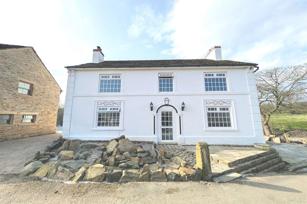 Property photo 1 of 19 External