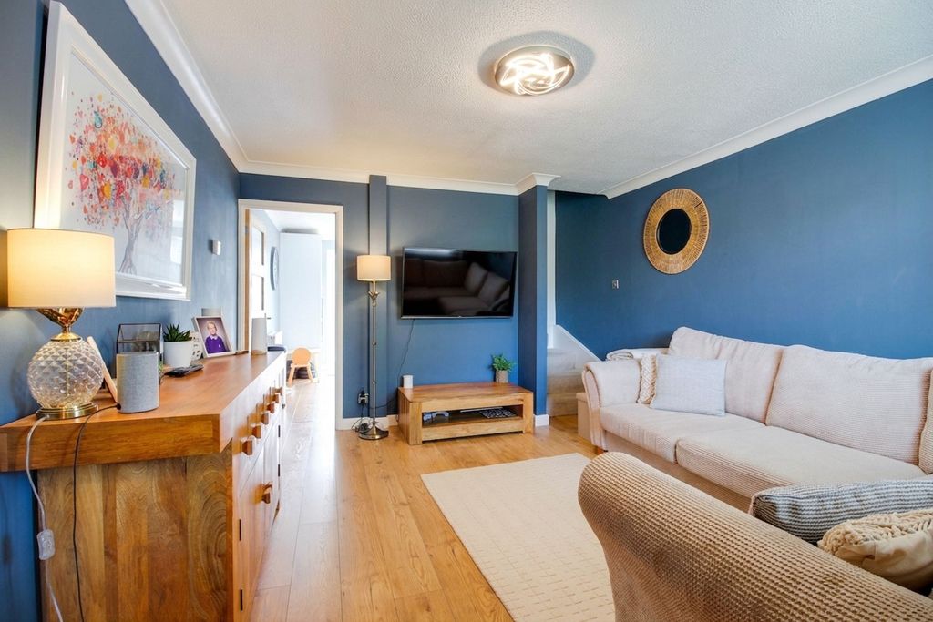 Property photo 2 of 14