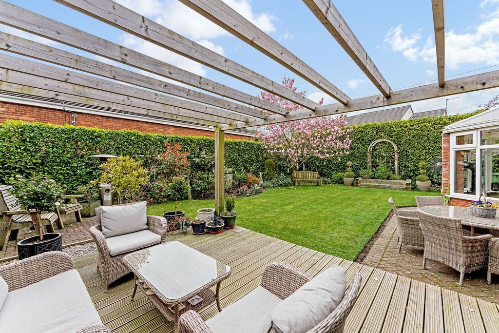 Property photo 3 of 42