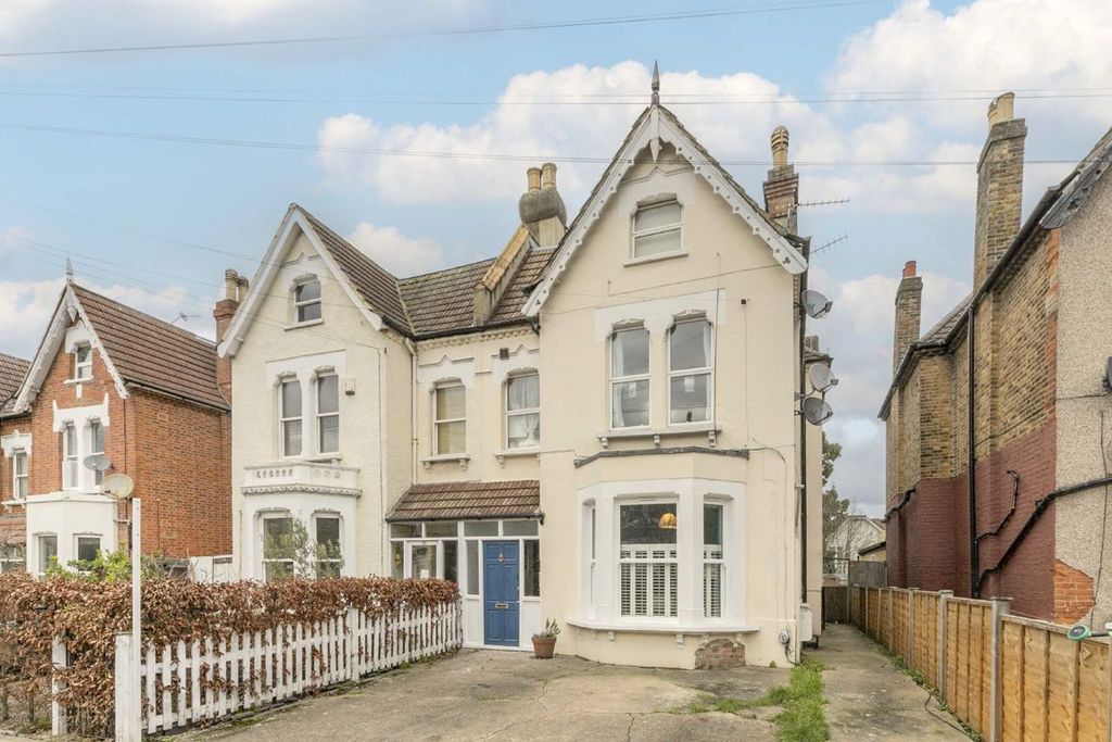 Property photo 1 of 7