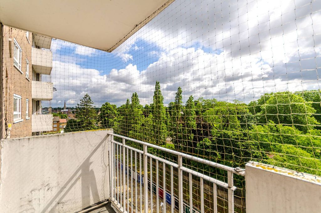 Property photo 1 of 4