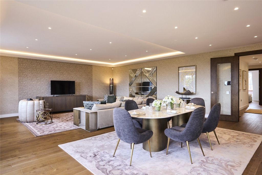 Property photo 2 of 13 Reception Room