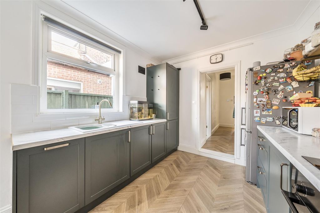 Property photo 1 of 13 Kitchen