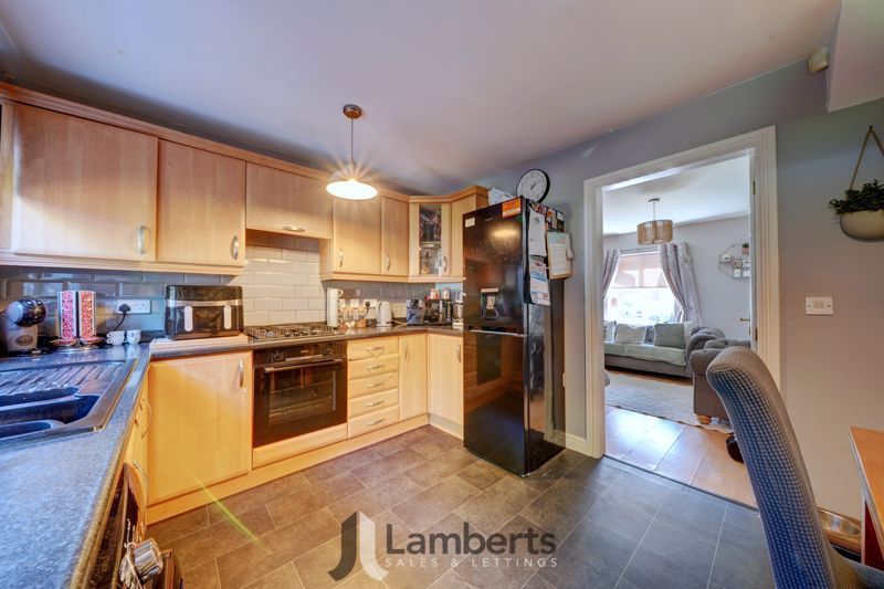 Property photo 3 of 15 Kitchen/Diner