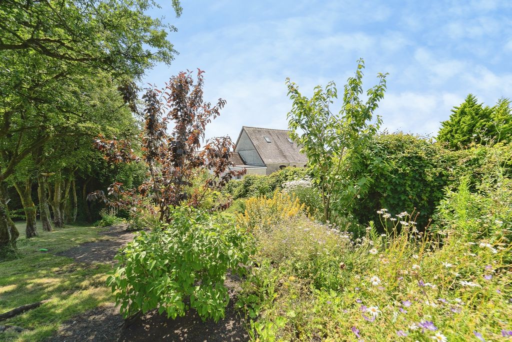 Property photo 3 of 20 Pbox-Img.Jpg