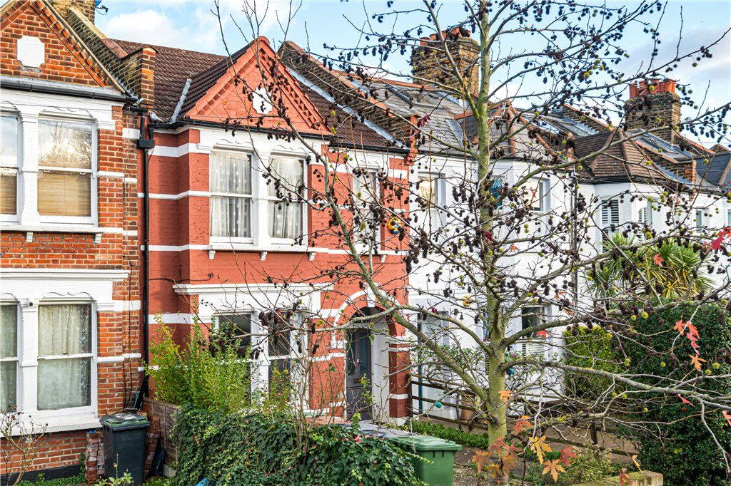 Property photo 1 of 10 External