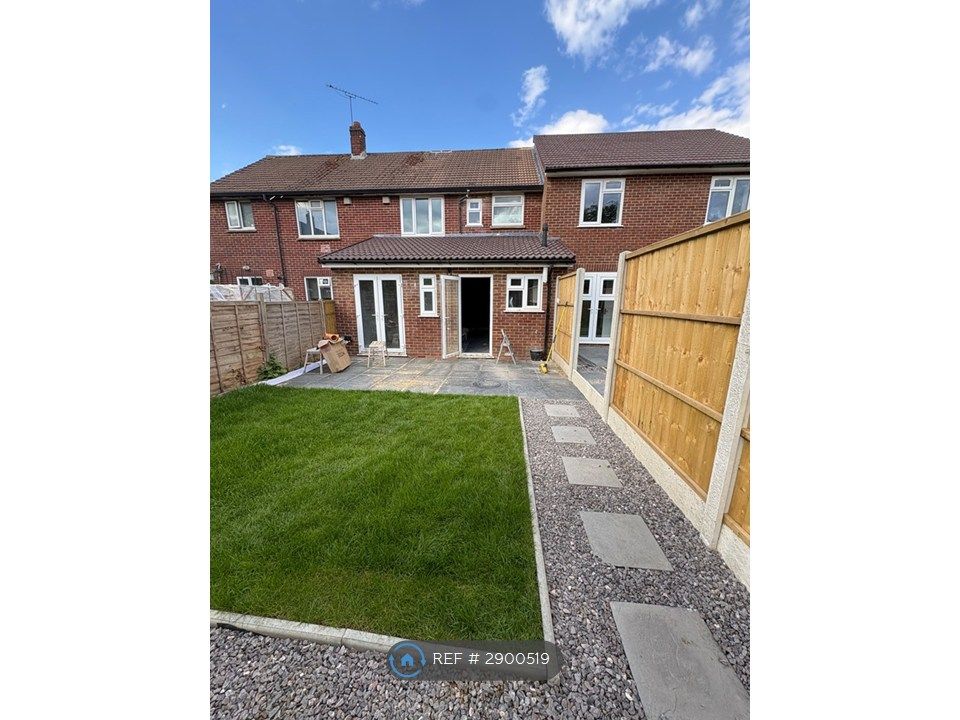 Property photo 1 of 32