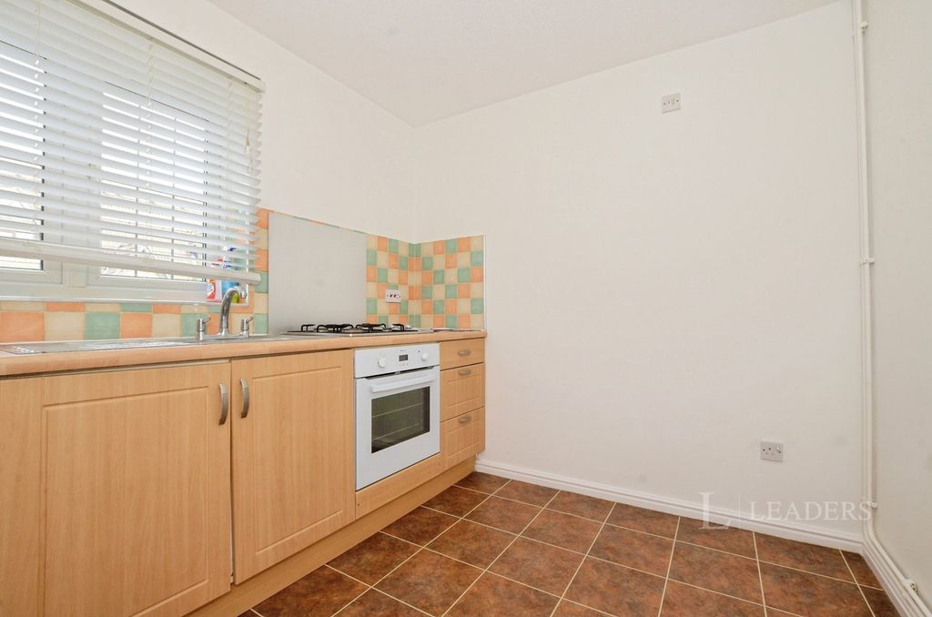 Property photo 3 of 10 Pbox-Img.Jpg