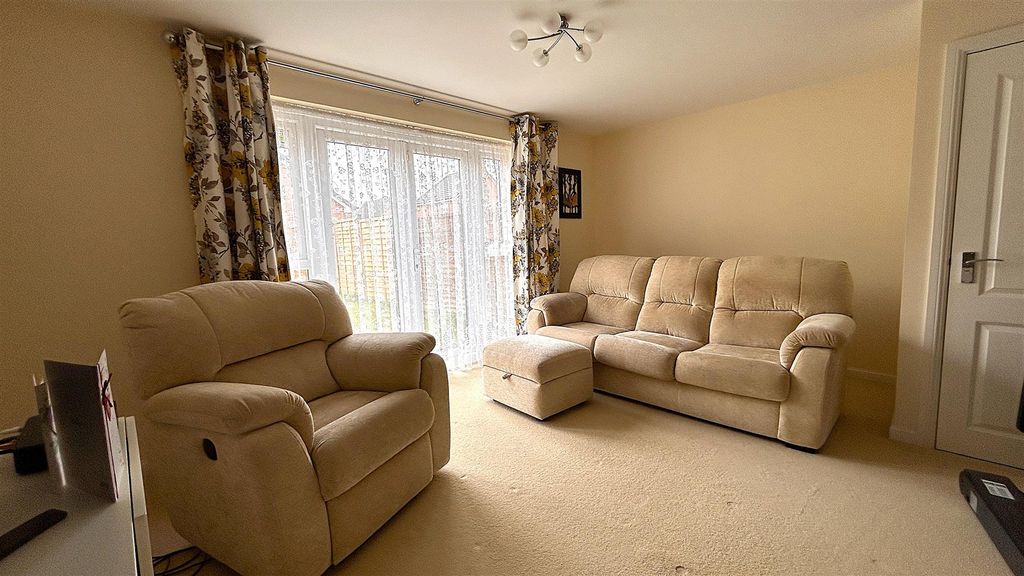 Property photo 2 of 11 1.Jpg