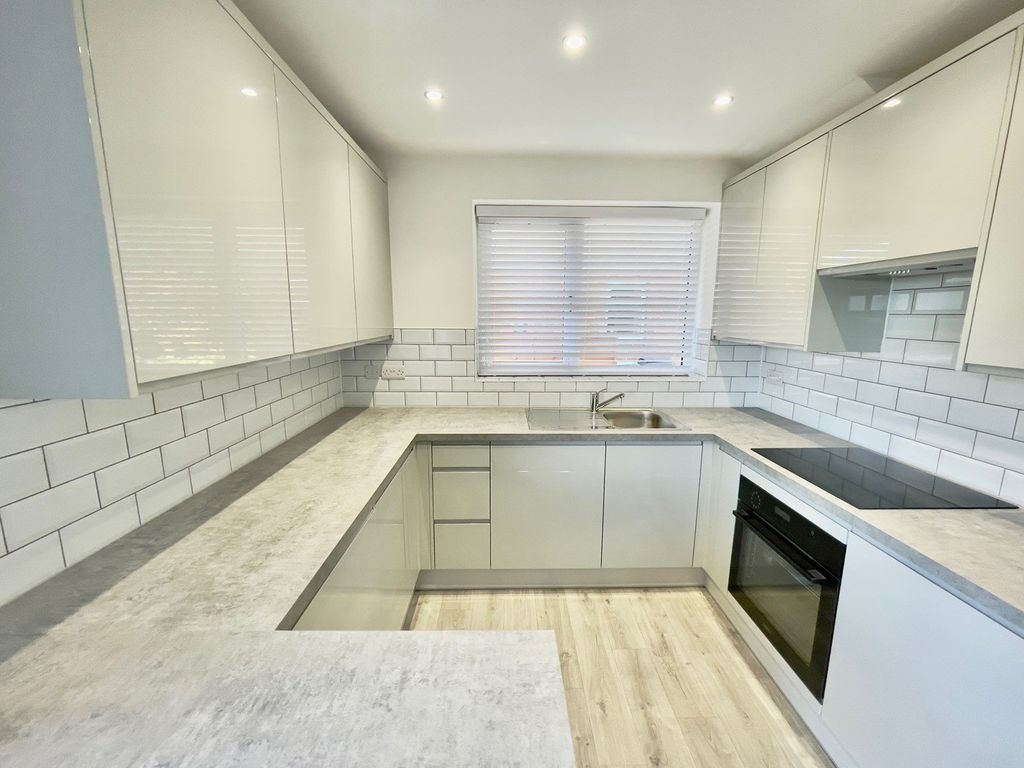 Property photo 3 of 18 Picture No. 03