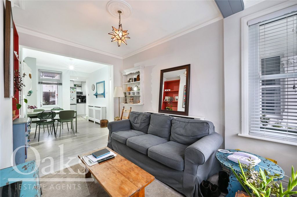 Property photo 3 of 8 Picture No. 06
