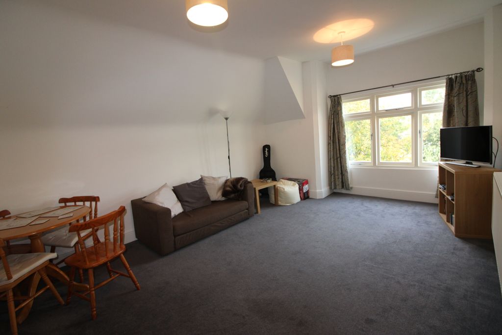 Property photo 2 of 5 Living Room