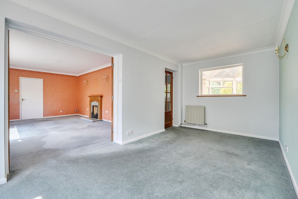 Property photo 2 of 23 1472434-19-6A2c25...