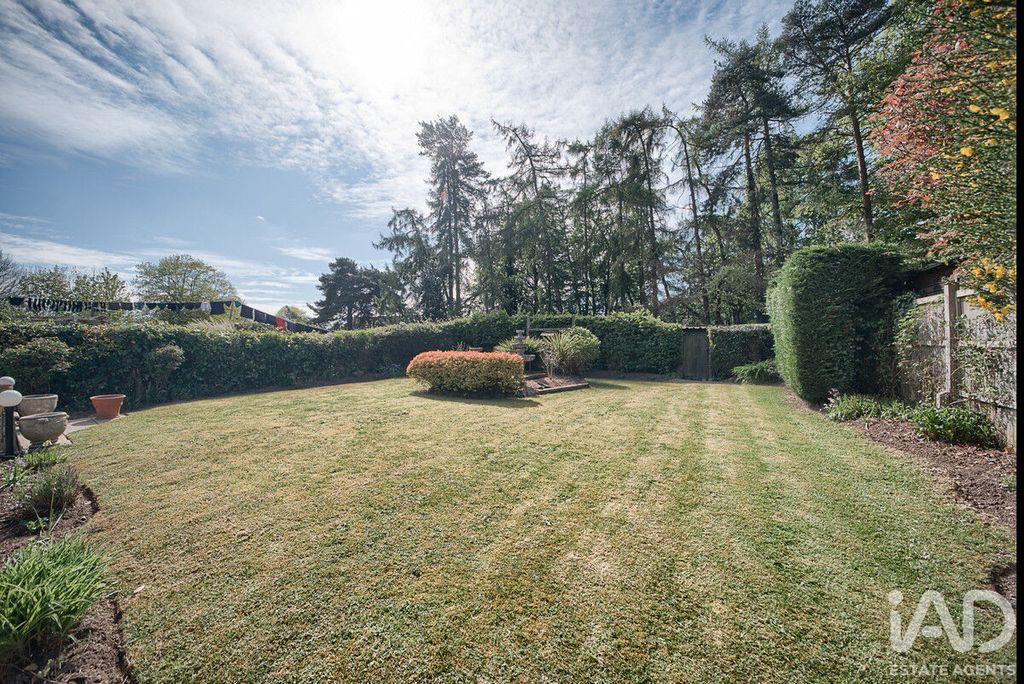 Property photo 1 of 40