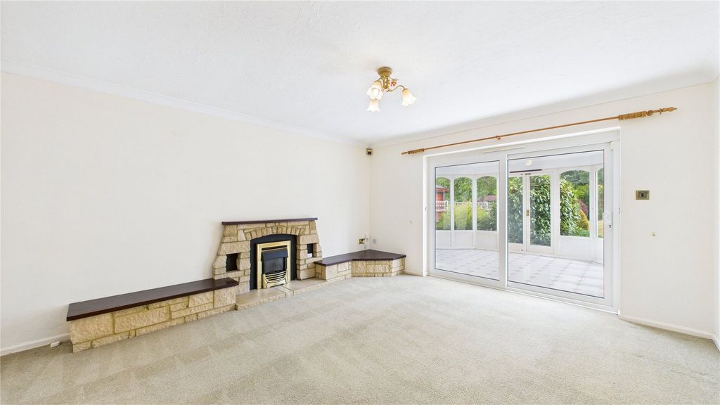 Property photo 3 of 17 Picture No. 37