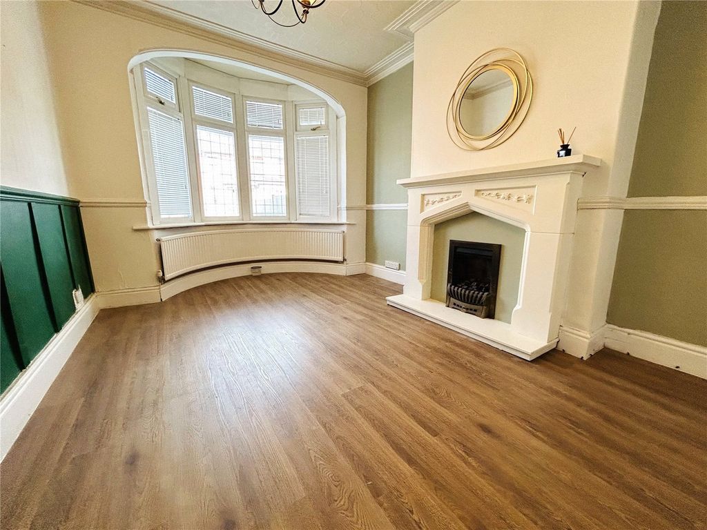 Property photo 3 of 18 Picture No. 10