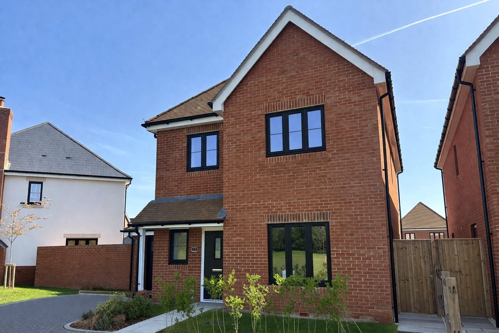 Property photo 1 of 11 External