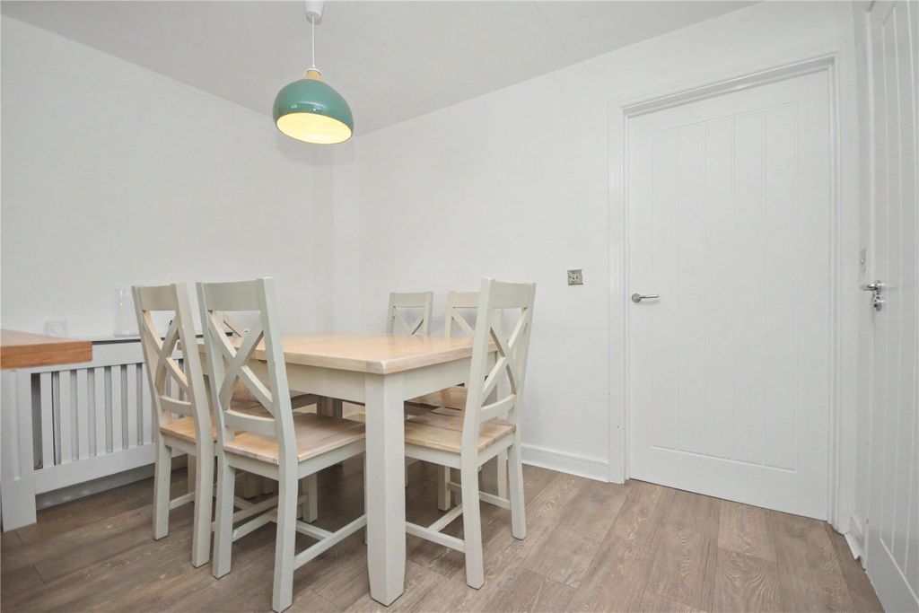 Property photo 3 of 19 Picture No. 10