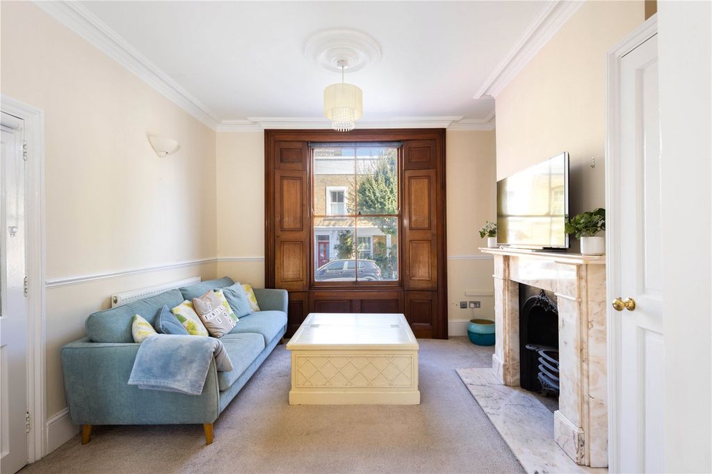 Property photo 2 of 19 Living Area