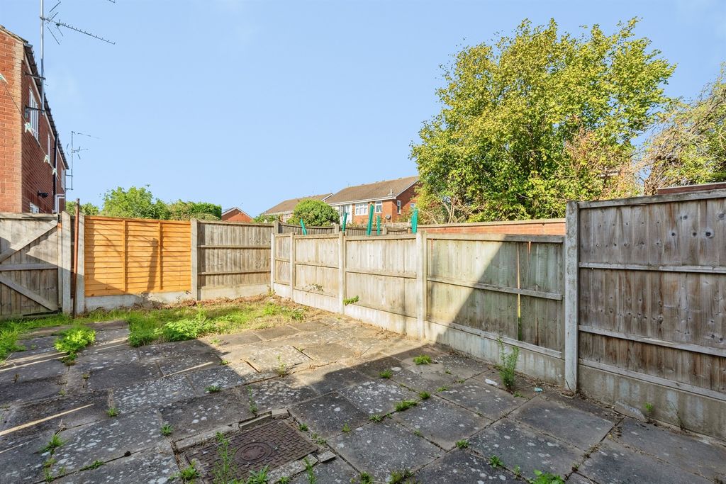 Property photo 2 of 17