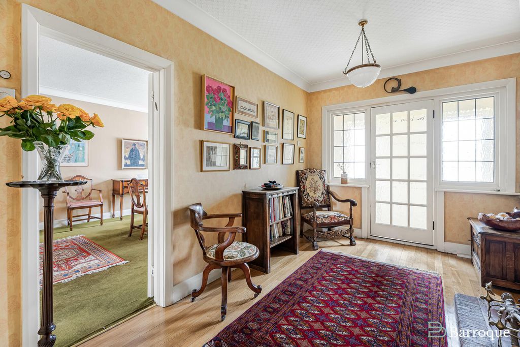 Property photo 2 of 26 Hallway