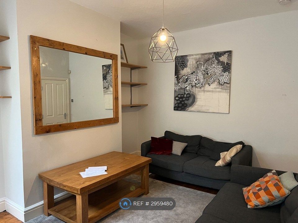Property photo 2 of 22
