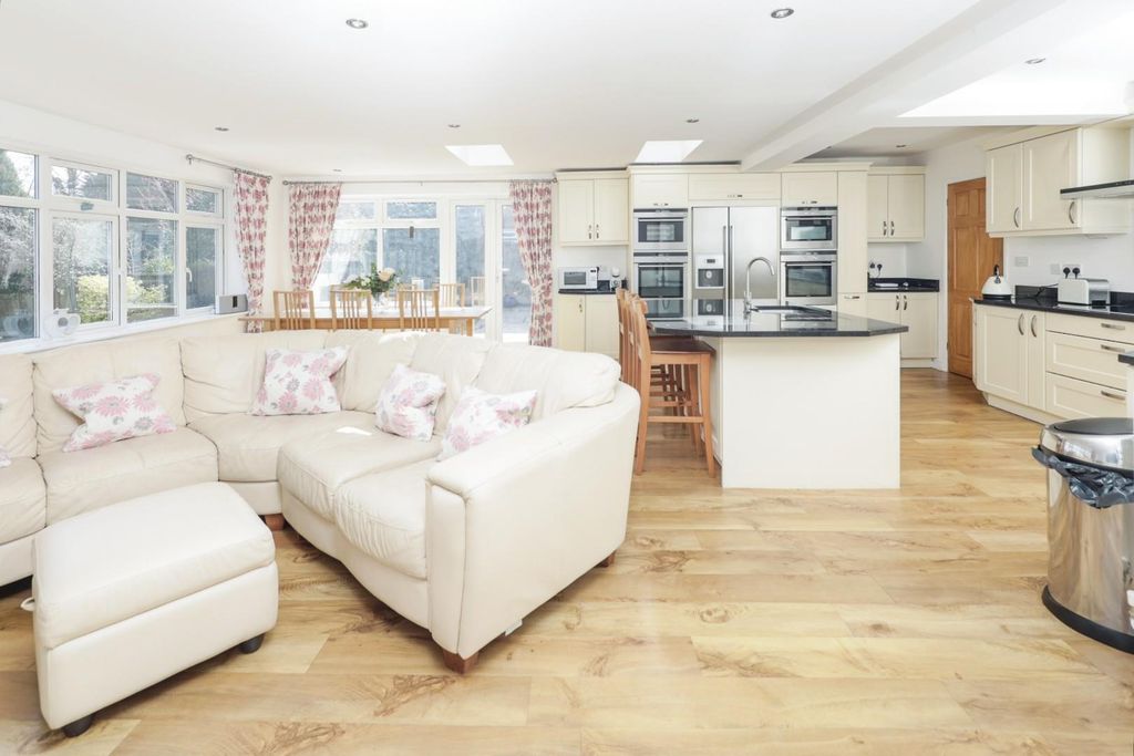 Property photo 3 of 27 124-16.Jpg