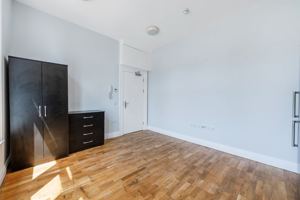 Property photo 3 of 5 Picture No. 03