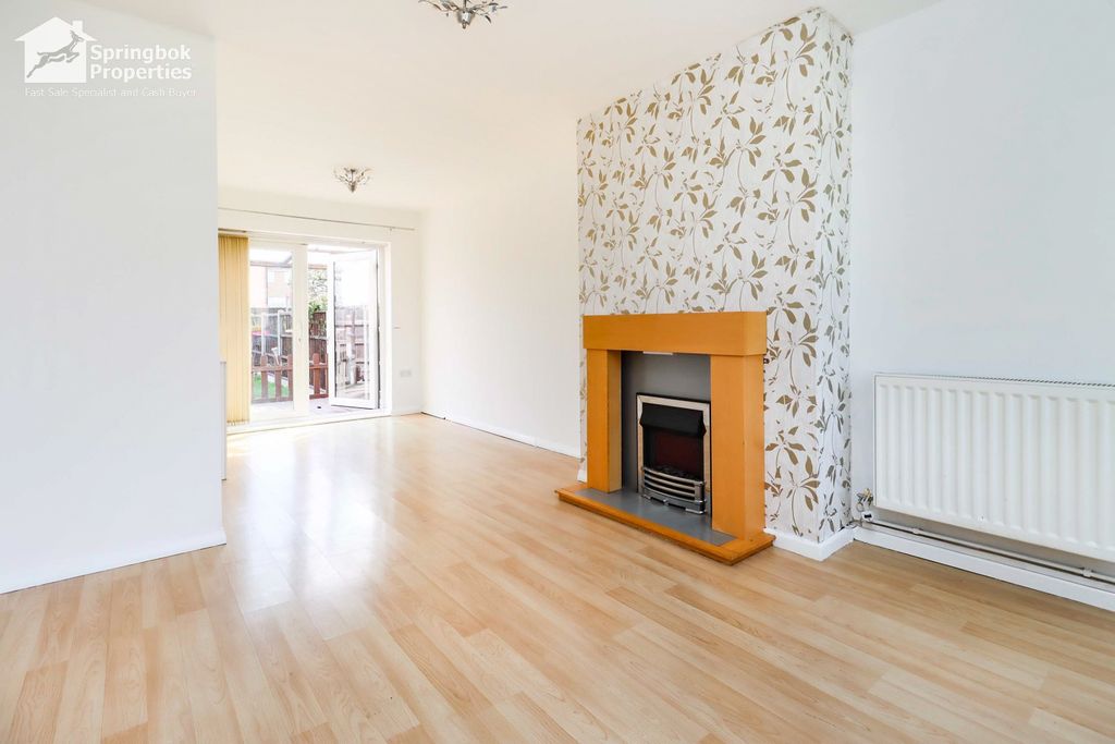 Property photo 3 of 18 Image 2