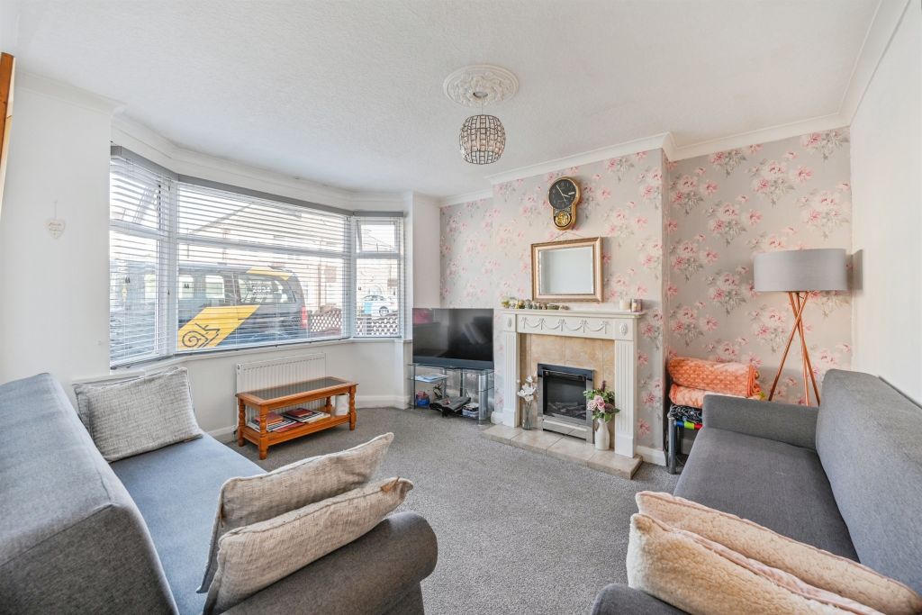 Property photo 2 of 18