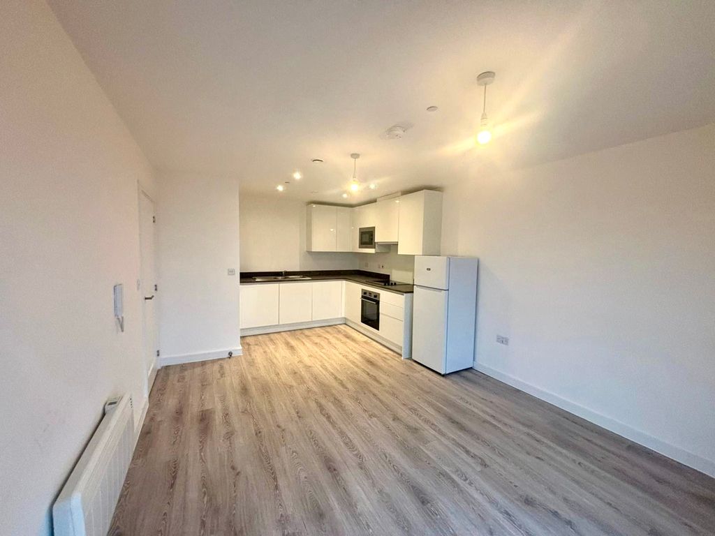 Property photo 3 of 8 Image