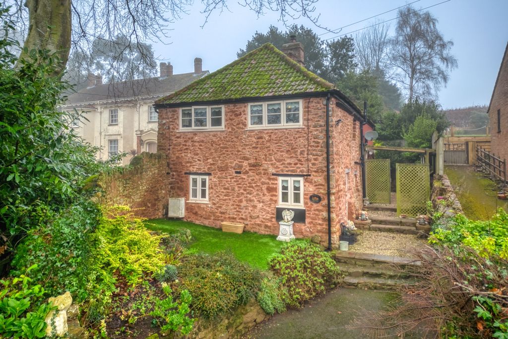 Property photo 1 of 25 Hallgate Cottage (8)
