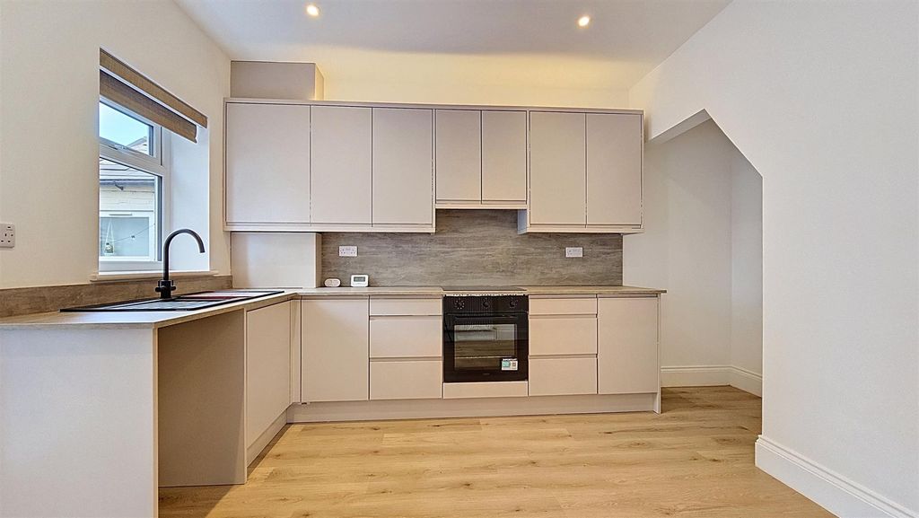 Property photo 2 of 15 Kitchen