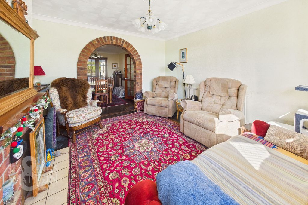 Property photo 3 of 26