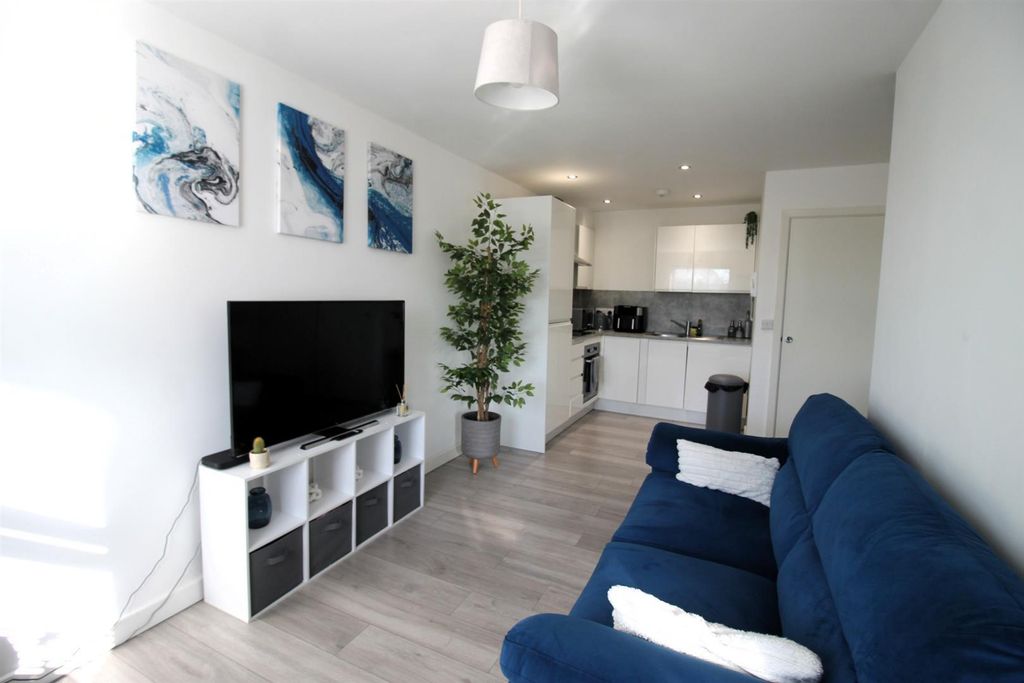 Property photo 3 of 7 Living Room 2.Jpg