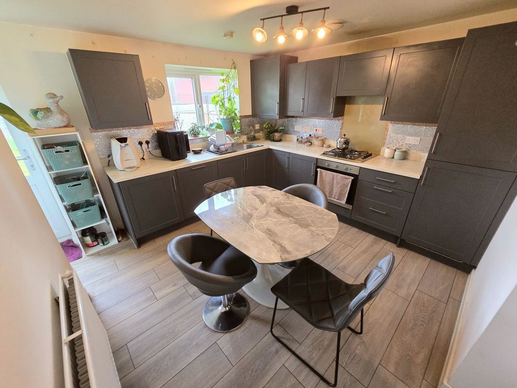 Property photo 3 of 15 Kitchen Diner A