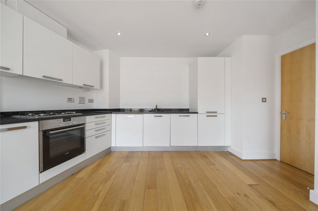 Property photo 2 of 11 Picture No. 07