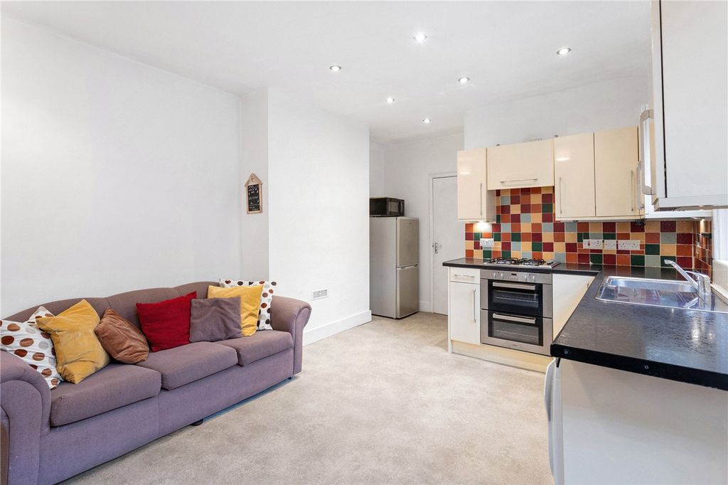 Property photo 3 of 11 Picture No. 08