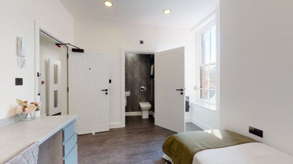 Property photo 3 of 4 7930713.Jpg