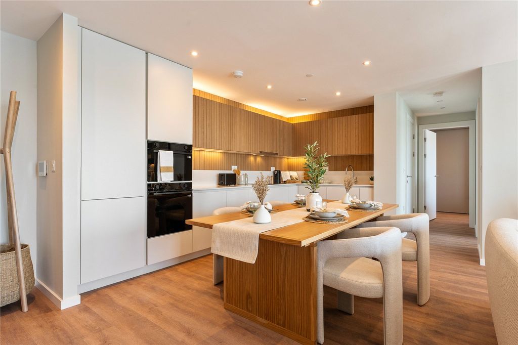 Property photo 2 of 12 E303 Kitchen