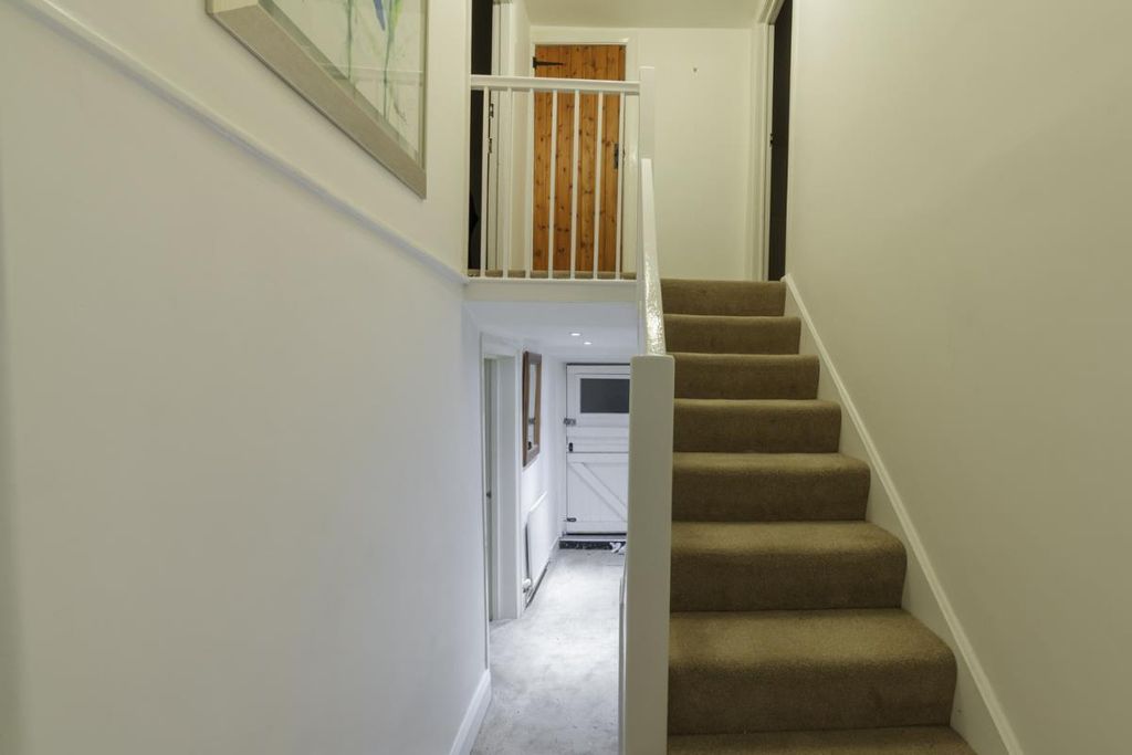 Property photo 3 of 13 3.Png