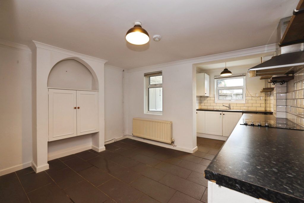 Property photo 3 of 38